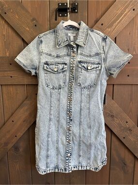 Forever 21 Light Wash Denim Mini Dress
